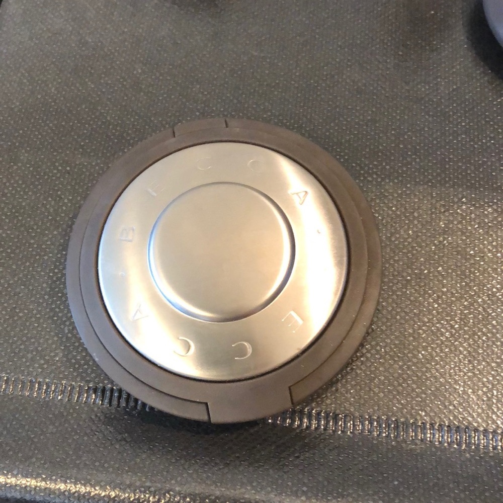 Shimmering skin perfector pressed highlighter